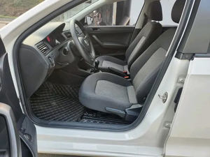 Volkswagen Santana <span class=keywords><strong>d</strong></span>'<span class=keywords><strong>occasion</strong></span> : Véhicule compact de luxe <span class=keywords><strong>à</strong></span> essence, neuf, <span class=keywords><strong>à</strong></span> <span class=keywords><strong>prix</strong></span> abordable, sûr et de qualité supérieure - Product Image 6