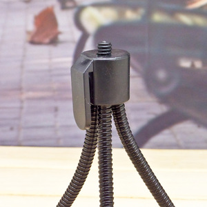 Mini Trípode Flexible de Metal y Plástico con Bloqueo Giratorio de 110 mm para Cámara Digital, Teléfono y Telescopio - Product Image 2