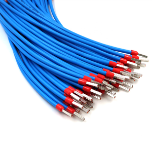 Câbles solaires photovoltaïques en cuivre personnalisés OEM YZCONN pour systèmes d'énergie, faisceaux de câblage avec connecteurs transparents - Product Image 1