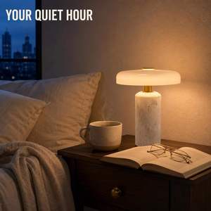 Lampe de table en marbre moderne et minimaliste, rechargeable, à intensité variable, avec abat-jour en verre, à commande tactile et 3 niveaux de luminosité. - Product Image 4