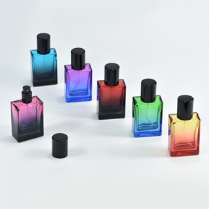 Venta Especial: Envase de Perfume Cuadrado de Vidrio Colorido de 30 ml, Personalizable - Product Image 3