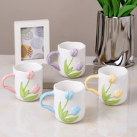 Tasse créative en céramique motif tulipe 3D, résistante aux hautes températures, avec poignée et cuillère, idéale pour café et lait, coffret cadeau de bureau