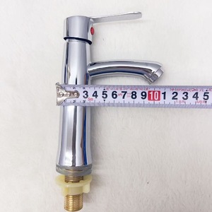 Grifo de agua fría de aleación estilo romano para lavabo de baño, instalación de un solo orificio - Product Image 4