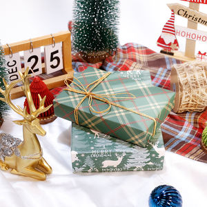 Rollo de papel Kraft verde navideño de 80g al por mayor 43*300cm regalo de lujo embalaje personalizado papel de regalo - Product Image 3