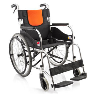 Fauteuil roulant manuel pliable léger en alliage d'aluminium Yuwell H062C avec pneus sans air - Product Image 3
