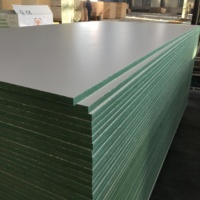 Fabricants de panneaux MDF verts résistants à l'humidité, mélaminés, 18 mm