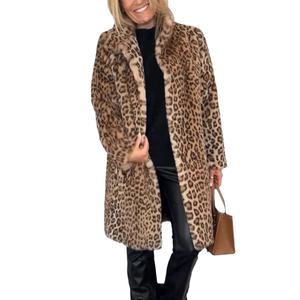 <span class=keywords><strong>Giacca</strong></span> di pelliccia con stampa <span class=keywords><strong>leopardata</strong></span> invernale alla moda cappotto da <span class=keywords><strong>donna</strong></span> con colletto finto pelliccia di volpe cappotto lungo in pelliccia sintetica - Product Image 1