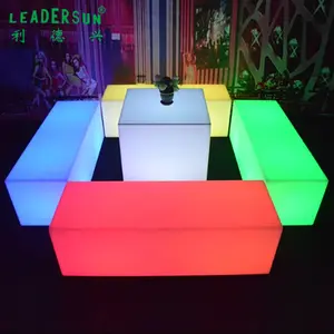 Waterdichte oplaadbare Indoor en outdoor LED verlichte straight party bench