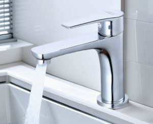 <b>Single</b> Handle Kitchen Faucet Deck Mounted for Sink - Product Image 2