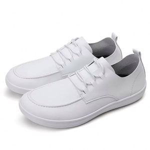 Chaussures décontractées confortables pour hommes à bout large, style pieds nus, en cuir microfibre respirant, idéales pour la marche - Product Image 6