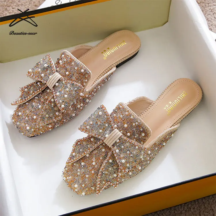 Plus Size nuove pantofole moda donna pantofole estive moda strass Bowknot piatto all'aperto di lusso diapositive sandali scarpe pantofola