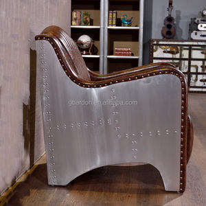 ओएम ओटम फैक्ट्री प्रत्यक्ष व्यथित भूरे रंग के चमड़े के एविएटर सोफे 3 सीट विला औद्योगिक धातु एल्यूमीनियम लोफ्ट के लिए - Product Image 6