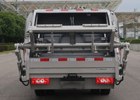 Camion de collecte de déchets avec compacteur de 5 m³ et 5 tonnes, équipé d'un compacteur hydraulique et d'un élévateur de bennes