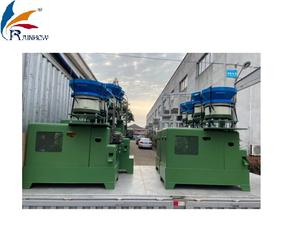 Machine à <span class=keywords><strong>sertir</strong></span> automatique de écrous à entraînement moteur à haute productivité 2,2 kW avec assemblage de rondelle en nylon arc-en-ciel - Product Image 6