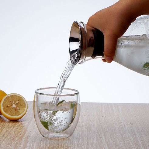 Stocked Glass Carafe Made Borosilicate Glass Water Carafe 1.5L Glass Jug With Lid