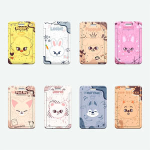 Venta al por mayor de nuevos productos Kpop: Llavero con soporte para photocards de KPOP, <span class=keywords><strong>Stray</strong></span> Kids, llavero de plástico para tarjetas - Product Image 1