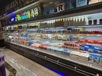 Réfrigérateur commercial vertical à rideau d'air, 5 niveaux réglables, étagères ouvertes, pour boissons et produits laitiers
