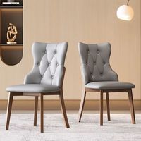 Chaise de salle à manger en bois massif de luxe léger américain, revêtement en cuir, pieds en noyer - Design moderne pour la maison, les restaurants et les hôtels