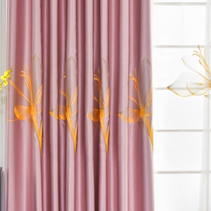 Venta al por mayor lujosa tela de cortinas bordada de lirio último satén Blackout Floral tela bordada de cortina para cortinas - Product Image 3