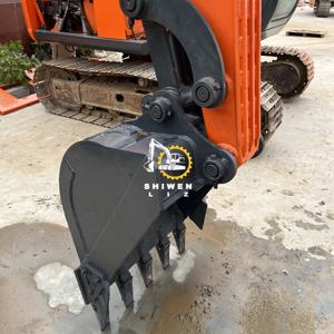 Excavatrice d'occasion à bas prix Dx60 DX60D à vendre, d'origine coréenne, hydraulique sur chenilles, DOOSAN 60, en bon état, rouge - Product Image 6