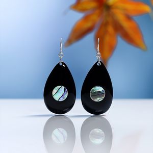 Pendientes de Cuerno de Búfalo con Textura Natural de Minh Giang Craft, Accesorio Elegante y Sostenible para Fiestas o Uso Diario - Product Image 1