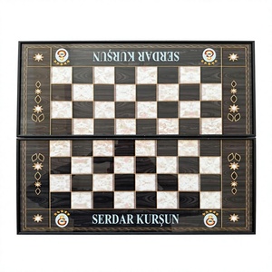 DAFNI BIG PAZAR Échiquier en bois personnalisé avec noms gravés, design de luxe fait main imprimé en typographie, provenant d'Istanbul - Product Image 1