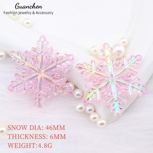 Boules de Noël blanches breloques breloques de Noël pour la fabrication de bijoux placage UV <span class=keywords><strong>flocon</strong></span> de neige breloques acryliques - Product Image 1