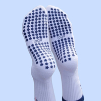 Chaussettes de Pilates antidérapantes personnalisées ODM/OEM en gros, échantillon gratuit rapide, chaussettes de yoga brodées mignonnes, chaussettes de sport antidérapantes pour femmes et hommes