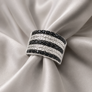 Anello Aperto Minimalista Bianco e Nero, Anello Statement alla Moda per Donne, Accessorio per Dito in Stile Semplice - Product Image 5