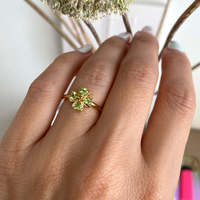 Chanceux lumière naturelle bijoux S925 fleur quatre feuilles coeur pétale vert Zircon anneau pour les amis envoyer des cadeaux de bénédiction