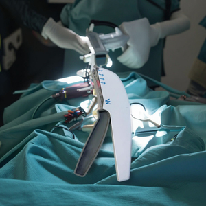 دباسة جلد كهربائية للاستخدام مرة واحدة بقوة 35 واط، أدوات جراحية أساسية للجلد، معتمدة بشهادة CE/ISO13485، فئة II، ضمان سنة واحدة، متوفرة في المخزون. - Product Image 2