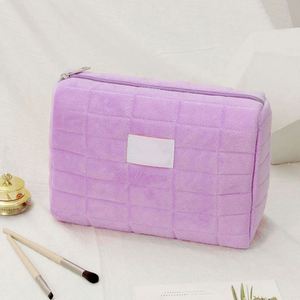 Sacs de voyage et de plage personnalisés en polyester grande capacité pour articles de toilette, maquillage et cosmétiques, faible MOQ, couleurs bonbon à carreaux, fermeture éclair, logo - Product Image 6