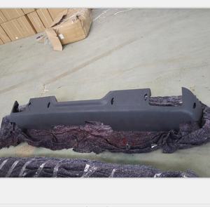 Spoiler Paraurti Anteriore OEM 6418800236 per <span class=keywords><strong>Mercedes</strong></span> Benz CAB 641/649, <span class=keywords><strong>Ricambi</strong></span> per <span class=keywords><strong>Camion</strong></span> - Product Image 3