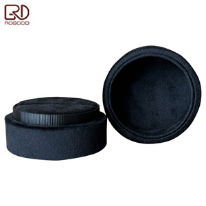 ROGOOD - Caja de Regalo Cilíndrica de Terciopelo Negro de Primera Calidad, Estuche Redondo de Tacto Suave para Anillos de Compromiso y Boda P1963 - Product Image 5