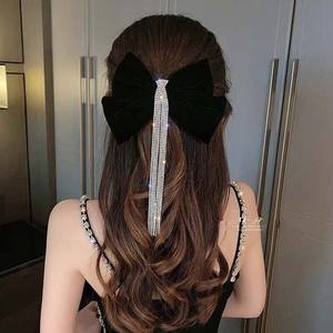 Luxuriöse koreanische Samt-Haarspangen für Damen und Mädchen – Große Schleifen aus Stoff mit Strass-Quasten und Satin-Edelstahl-Haarclips als Accessoires - Product Image 2