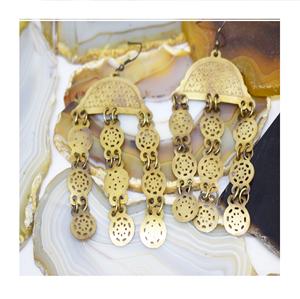 Pendientes de Metal con diseño geométrico, joyería de moda con diseño chapado en oro y tamaño personalizado - Product Image 5