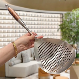 Cuillère égouttoir en acier inoxydable, grand égouttoir en métal 304 pour boulettes, fondue chinoise, grains de poivre du Sichuan - Product Image 2