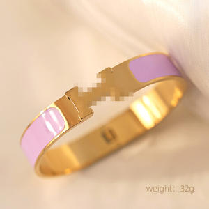 Pulsera de Moda para Mujer en Acero Inoxidable que No se Desvanece con Diseño H - Product Image 2