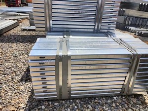 Barrière de sécurité routière en acier galvanisé, longueur personnalisée 4130 mm 4320 mm, type W, barrière anti-collision, clôture de sécurité routière, directement de l'usine - Product Image 1