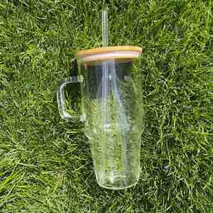 Gobelet de voyage isotherme en verre borosilicate double paroi, transparent givré, style américain, avec logo personnalisé, 32oz/40oz, pour sublimation, avec bâtonnets en bambou - Product Image 3