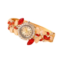 Nouvelle montre-bracelet en alliage décorative pour femme, style coréen, avec feuille et quartz, sertie de diamants, édition féminine, 5 vendues