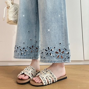 Jeans <span class=keywords><strong>de</strong></span> <span class=keywords><strong>mezclilla</strong></span> <span class=keywords><strong>de</strong></span> pierna recta con corte real para <span class=keywords><strong>mujer</strong></span>, novedad <span class=keywords><strong>de</strong></span> verano 2026, <span class=keywords><strong>de</strong></span> talle <span class=keywords><strong>alto</strong></span>, con pedrería y bordados calados. - Product Image 3