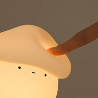 Lampe en silicone en forme de champignon avec visage souriant Kawaii, capteur tactile, intensité réglable, recharge USB, compagnon de sommeil pour tout-petits, lumière d'ambiance nocturne