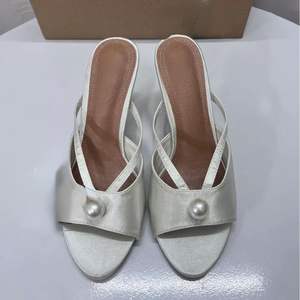 Sandali Estivi di Lusso con Lacci in Vera Seta, Scarpe da Sposa con Tacco Bianco per Signora - Product Image 2