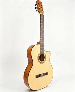 Guitare Flamenco 39 pouces en épicéa multicouche avec dos et côtés en cyprès, modèle à coins coupés, avec accessoires de guitare classique - Vente flash - Product Image 1