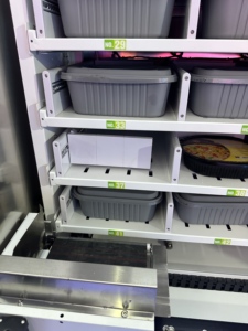 Máquina Expendedora Inteligente de Arroz y Comida Caliente 24/7 con Sistema de Calentamiento de Autoservicio para Uso Comercial - Product Image 6