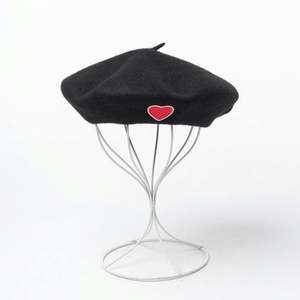 Boina de Lana con Bordado de Corazón, Nueva Moda Otoño Invierno, Linda y Cálida para el Día de San Valentín, Personalizable con Bordado - Product Image 4