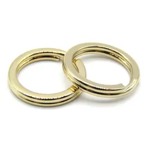 Venta al por mayor colorido dividir anillo llavero-LLavero de Metal de 25mm de oro plano, accesorio para llaves, fabricado en China