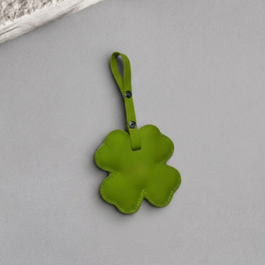 Aesthetic PU Leather Eco-Friendly Green Shamrock Flower Bag Tag Lucky Charm <b>Keychain</b> Handbag Luggage Identifier Accessories - Product Image 2