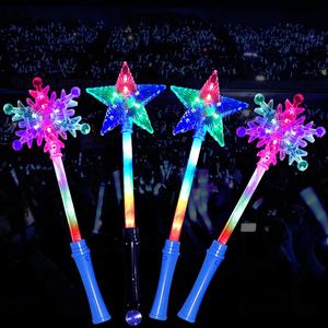 2024 Beliebte <span class=keywords><strong>Light</strong></span> <span class=keywords><strong>Up</strong></span> Toys Blink stäbe mit Schneeflocke stift für Kinder 36CM LED Glowing <span class=keywords><strong>Magic</strong></span> Wands Sticks für die Weihnachts feier - Product Image 5